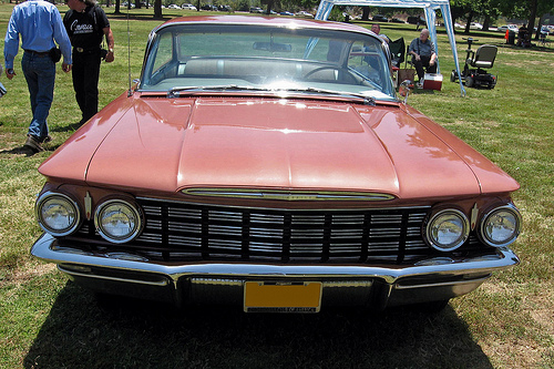 1960 Oldsmobile 98 front