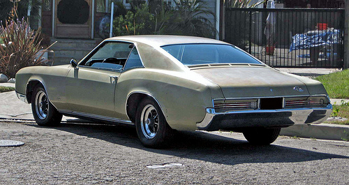 1967 Buick Riviera rear 3q